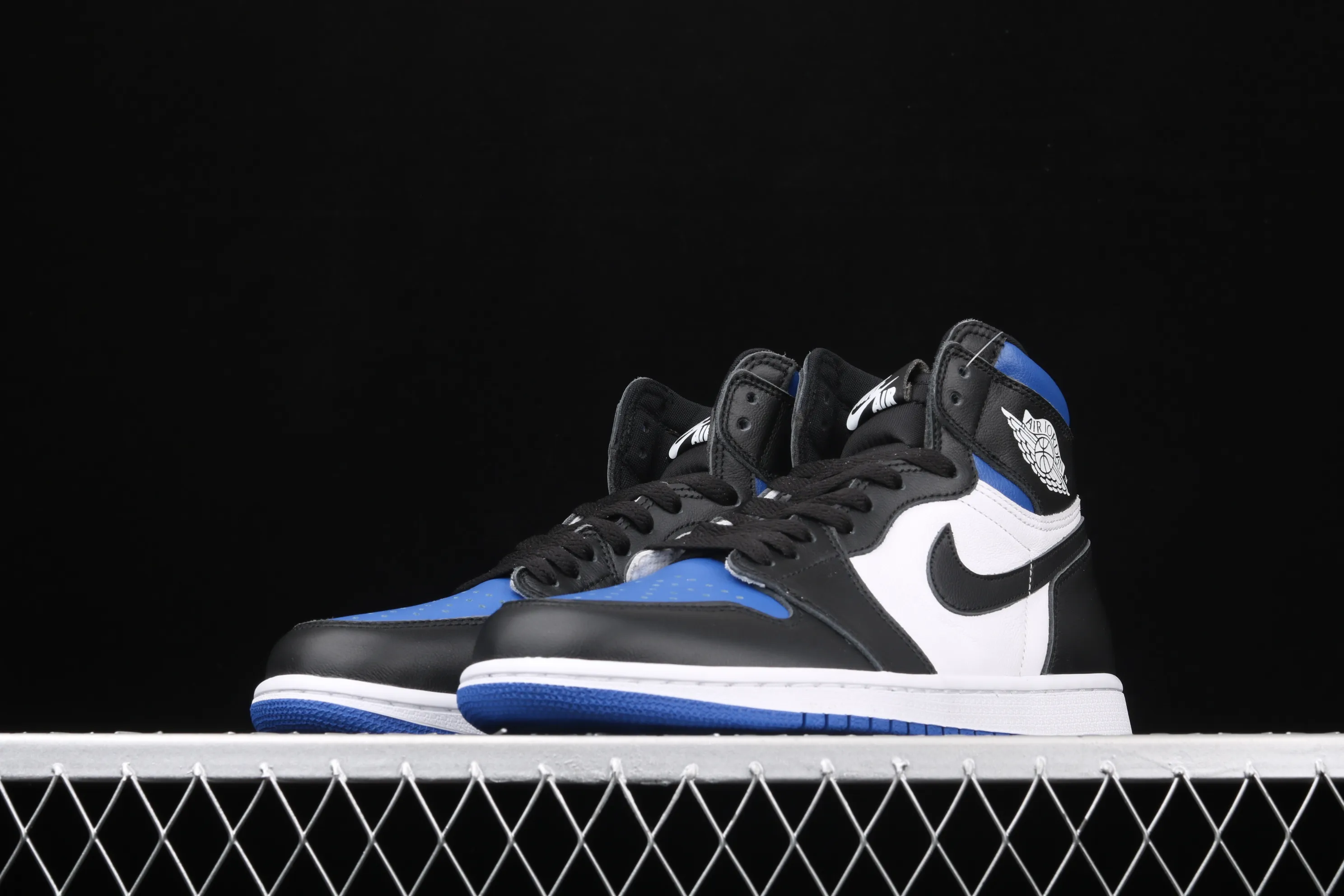 All categories Air Jordan Jordan series basketball shoes Air Jordan 1 High X version Air Jordan 1 Hi 85 AJ1 Joe 1 new black and blue high-top basketball shoes 555088-041